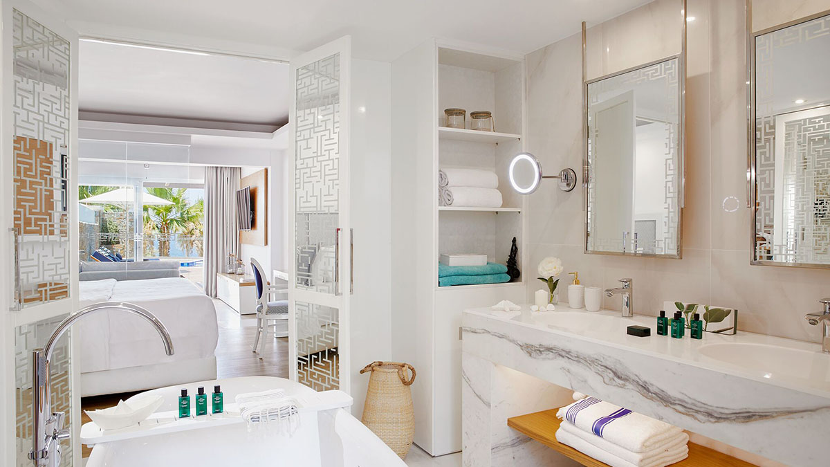 Signature Island Suite with Private pool